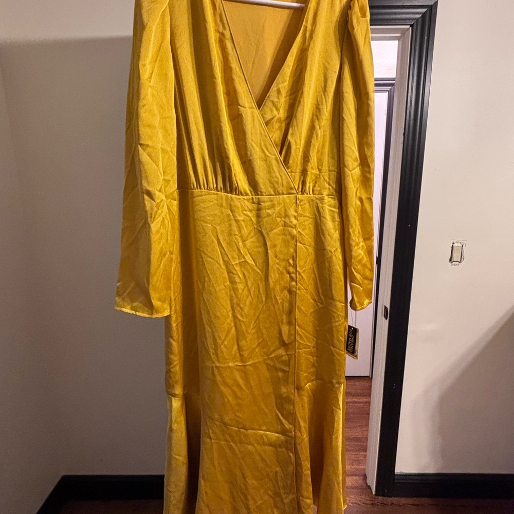Elegant Yellow Dress